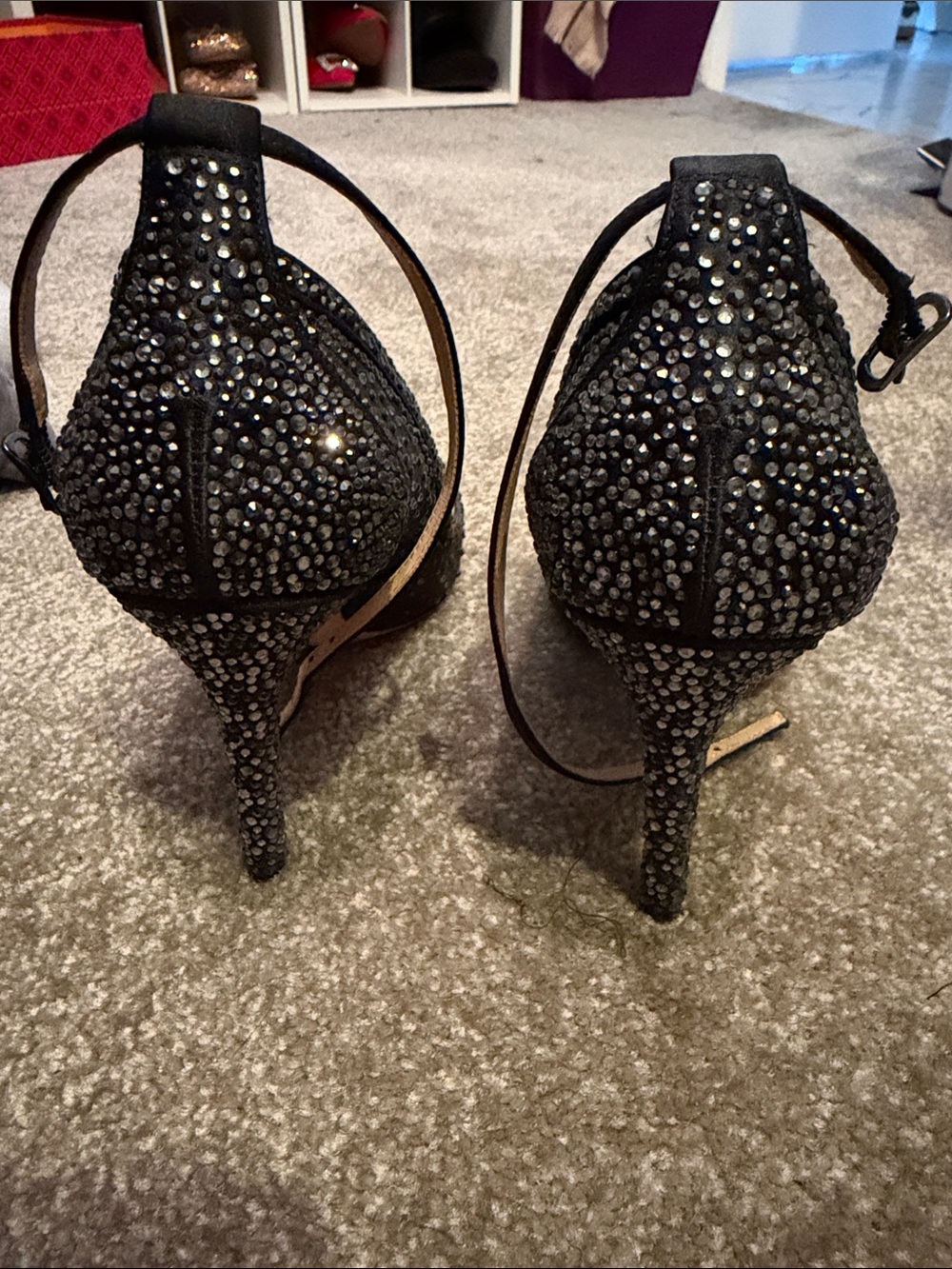 Badgley Mischka Heels - Picture 4 of 11